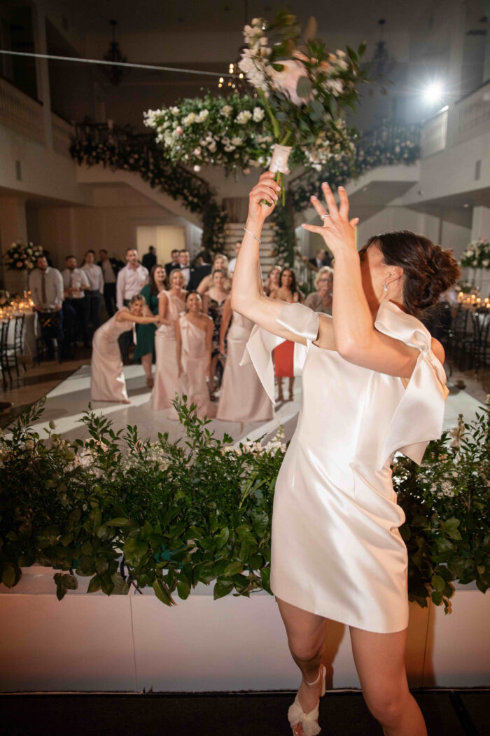 Bouquet Toss, Koby Brown Photography, Alyson and Thomas